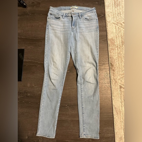 Levi's Denim - 711 Skinny Levi’s size 29